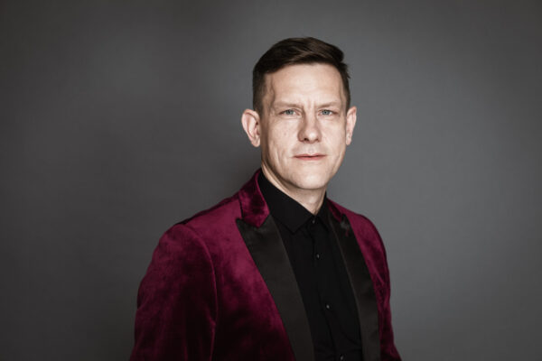 Jan Uuspõld stand up "Kuidas huumor meid elus edasi kannab?" (Piletid Piletitaskust)